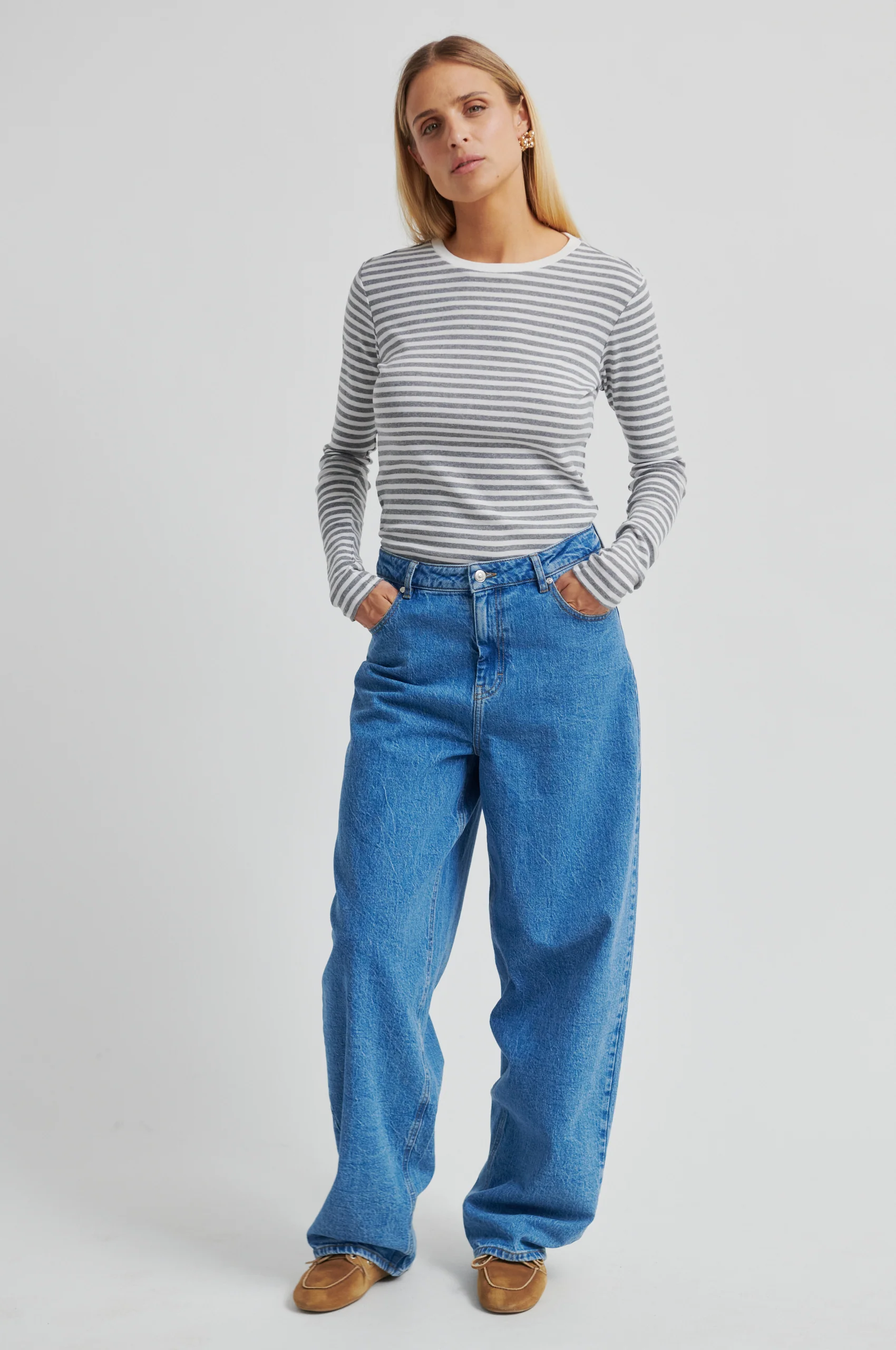 Alvilda O-Neck Tee - Image 3