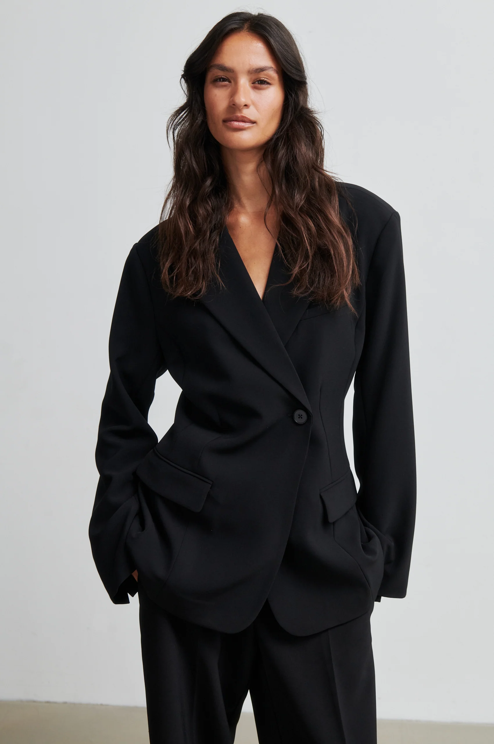 Fique Fitted Blazer - Image 4