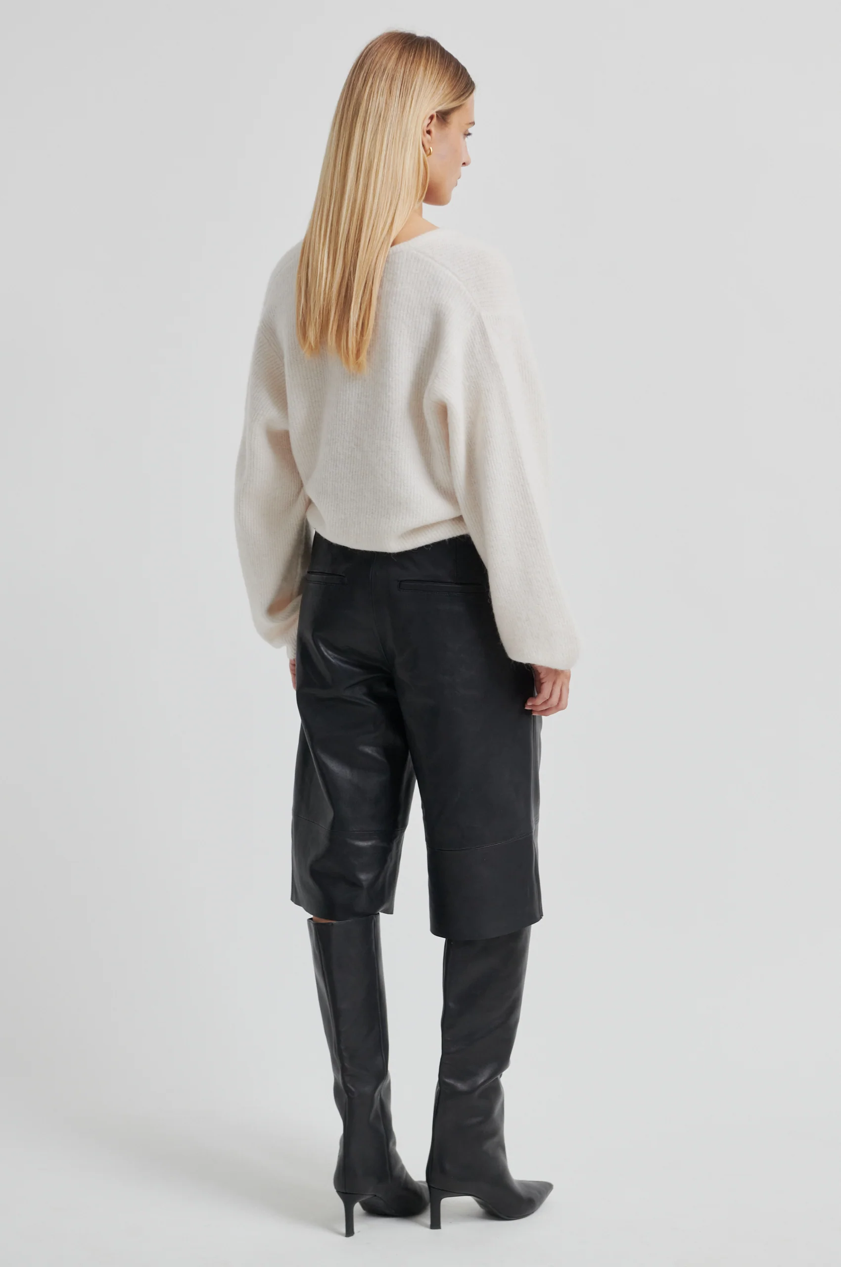 Letho Leather Long Shorts - Image 3