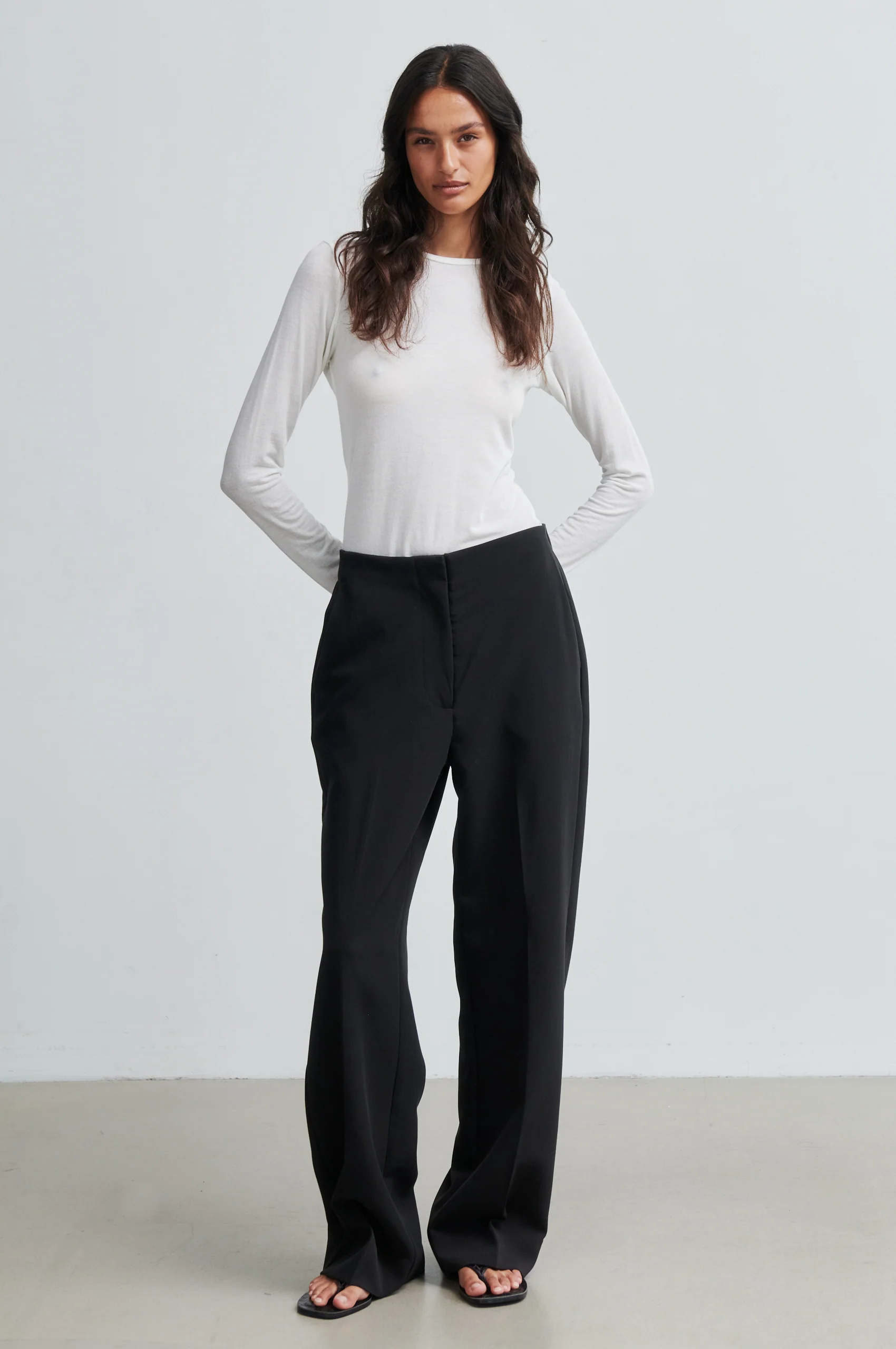 Matima O-Neck Tee - Image 3