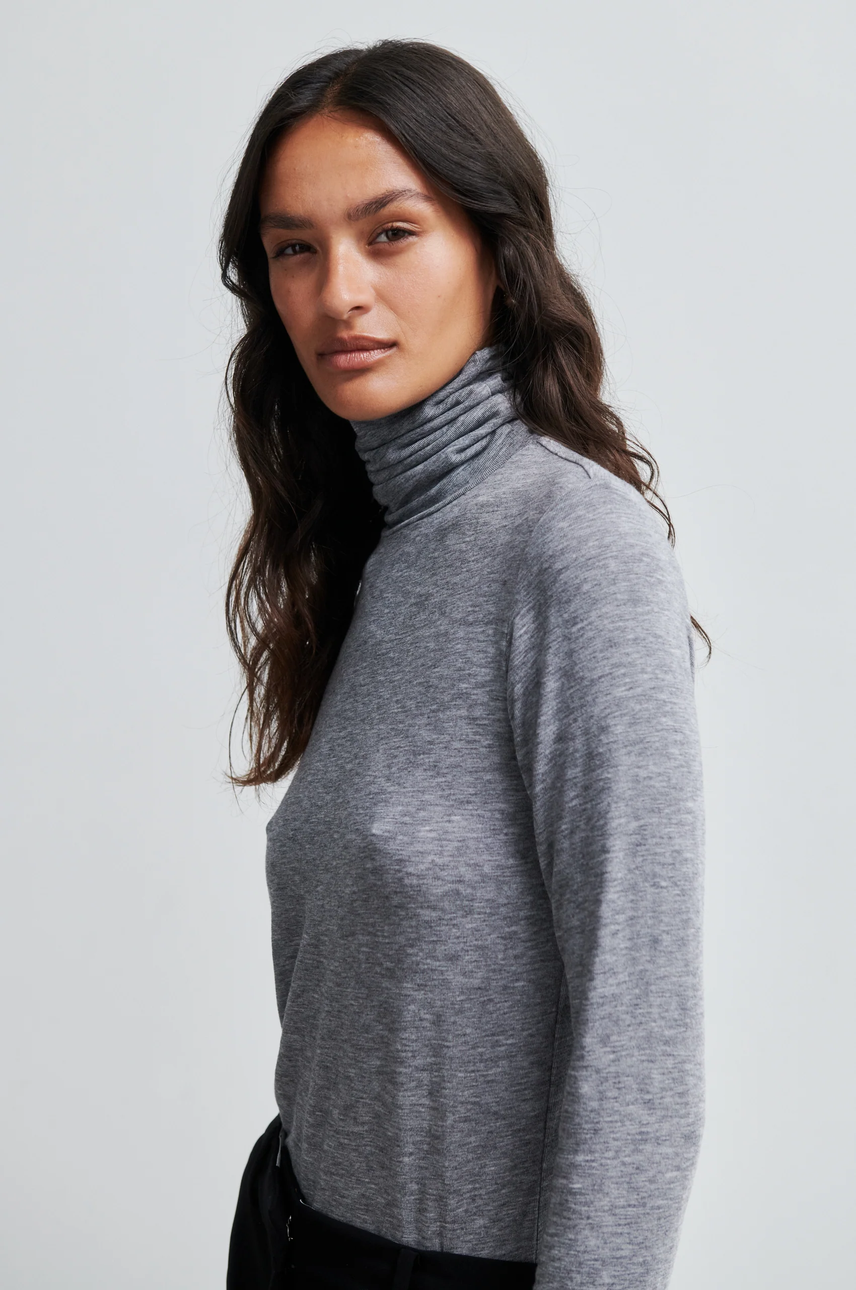 Matima T-Neck Tee - Image 4