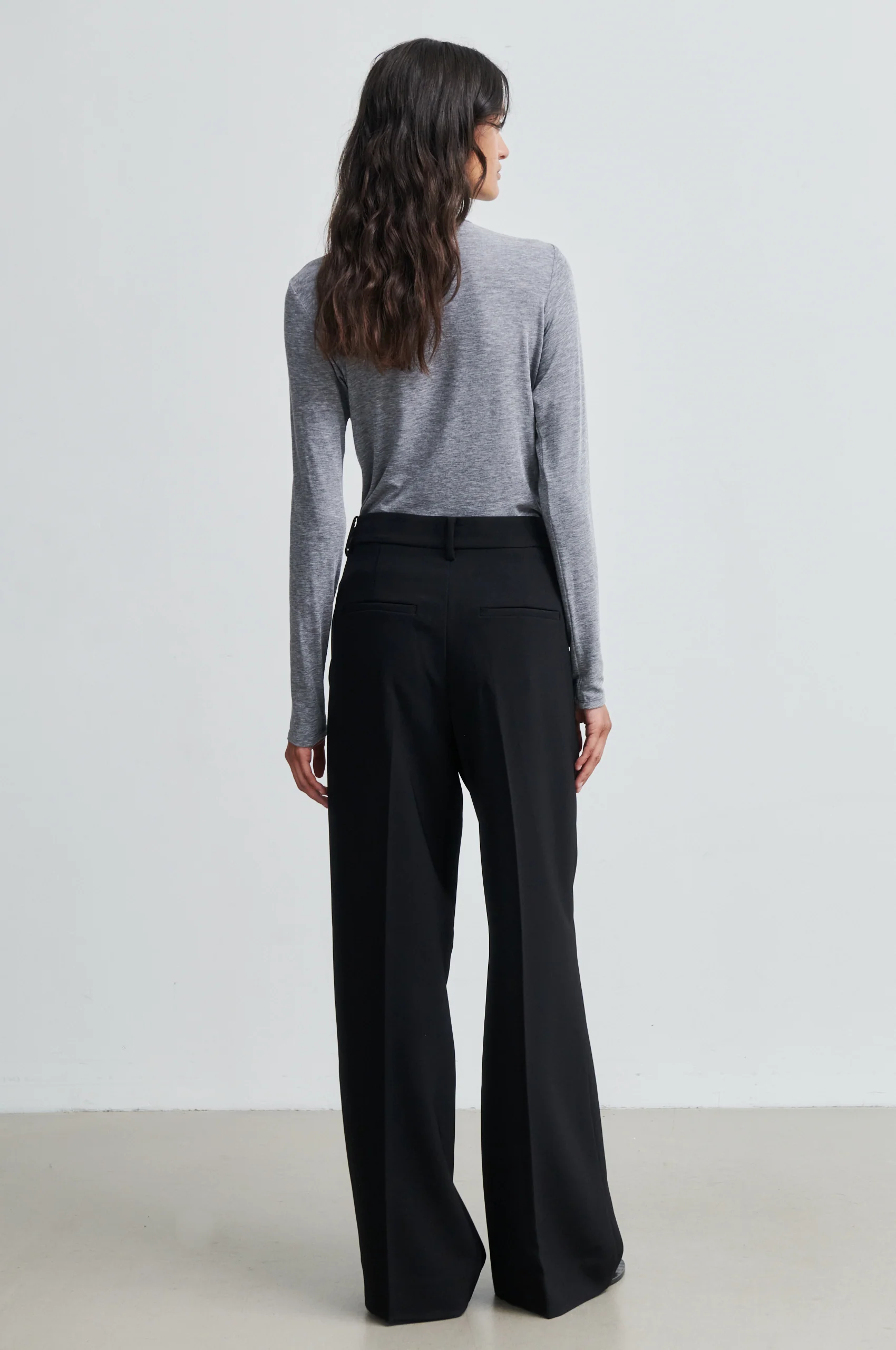 Matima T-Neck Tee - Image 5