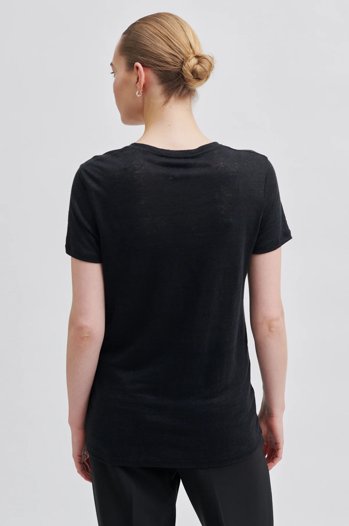 Peony O-Neck Tee - Image 4